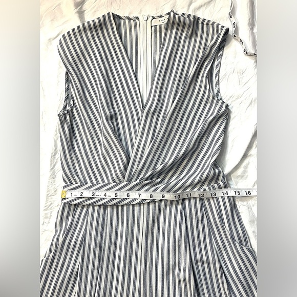 Elodie Striped Sleeveless Romper Jumpsuit Size Small - Picture 9 of 16